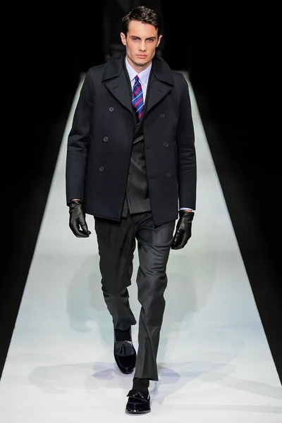 Look 3